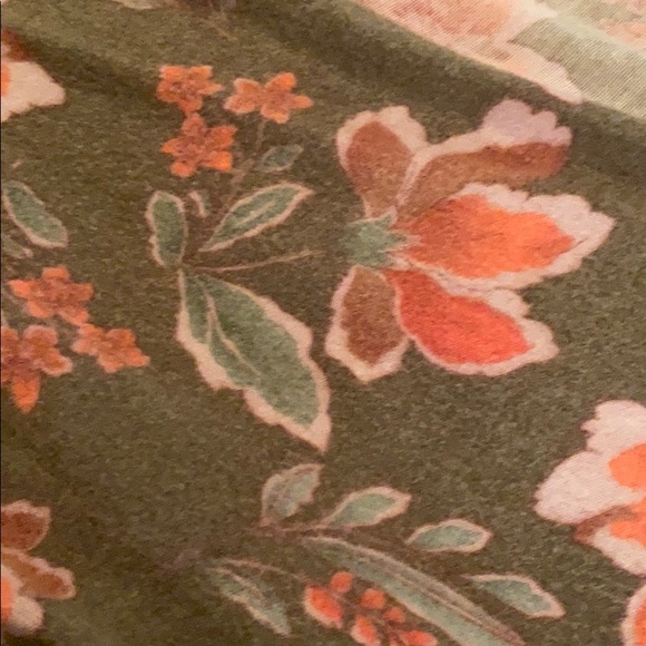 LulaRoe Sarah sweater size M - Picture 3 of 5